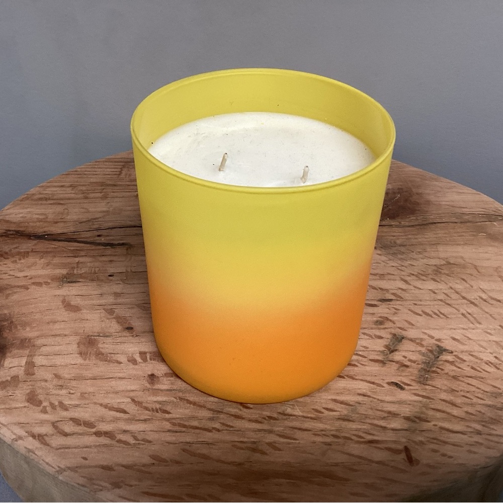 🟠 Lumalight - Sunshine & Pineapples scented candle - Never Used - Like New 16 oz
